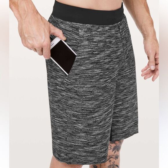 Lululemon T.H.E. Short *Linerless 9” All Court Texture White Black - Picture 3 of 15